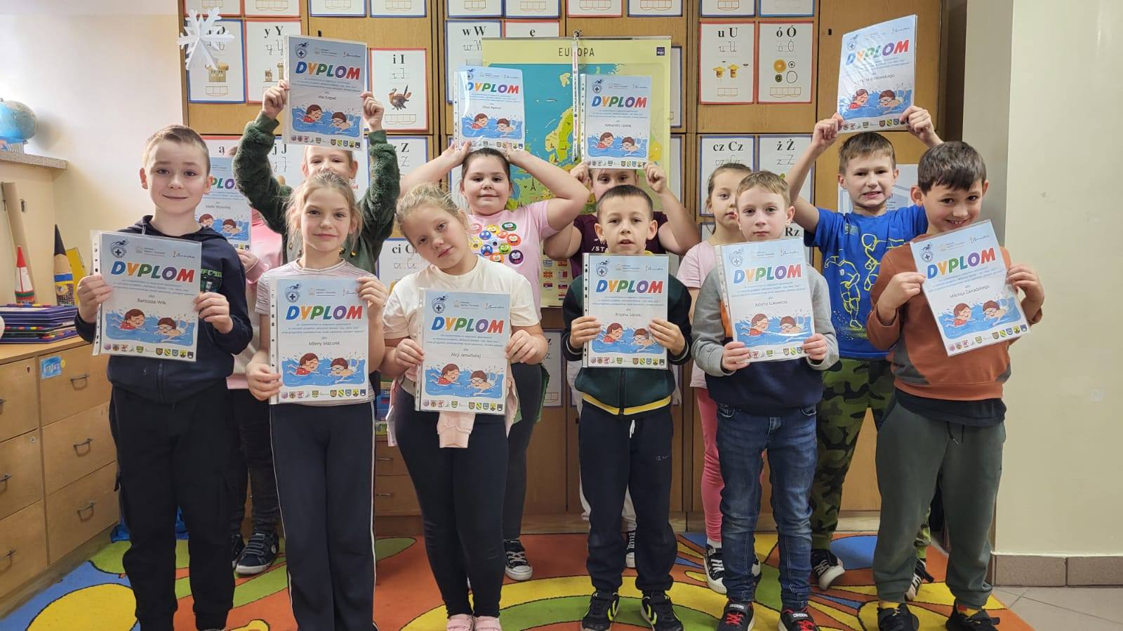 Zdjęcie: ZAKOŃCZENIE KURSU NAUKI PŁYWANIA