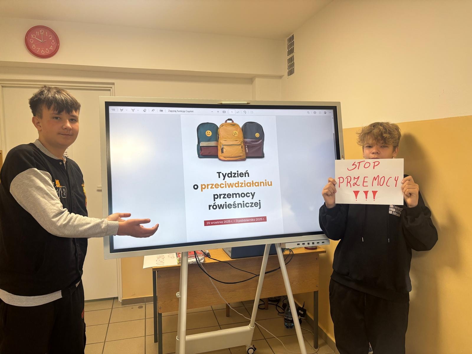 Zdjęcie: STOP PRZEMOCY!