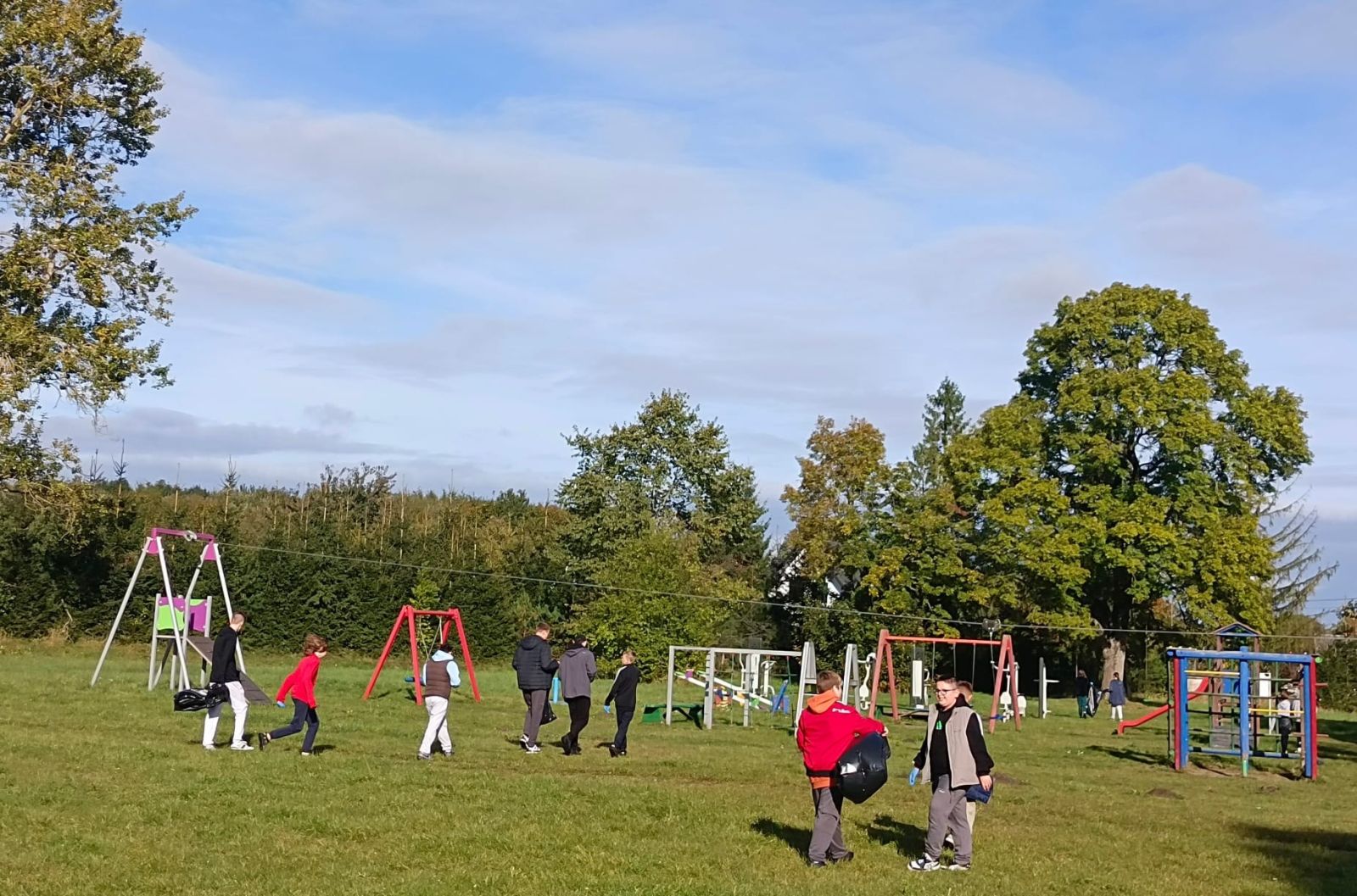 Zdjęcie: SPRZĄTANIE ŚWIATA