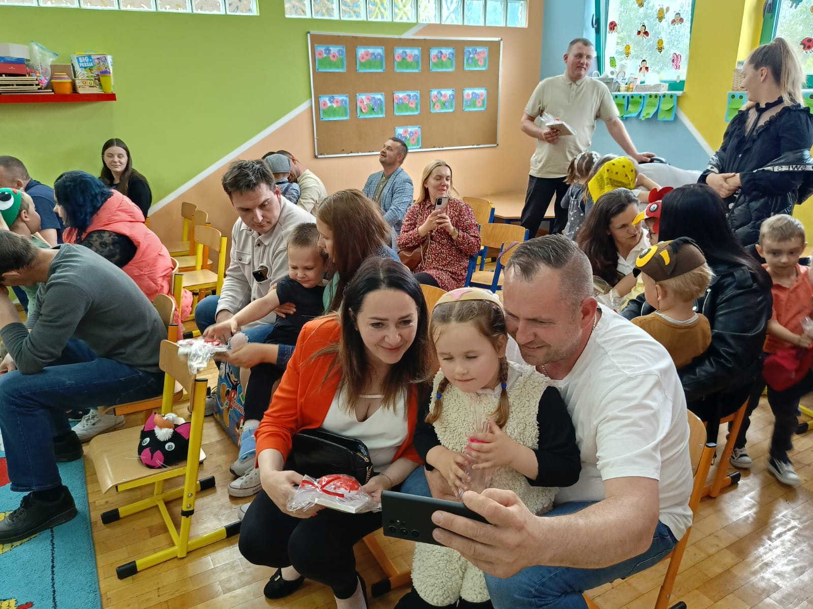 Zdjęcie: ŚWIĘTO MAMY I TATY U MALUSZKÓW
